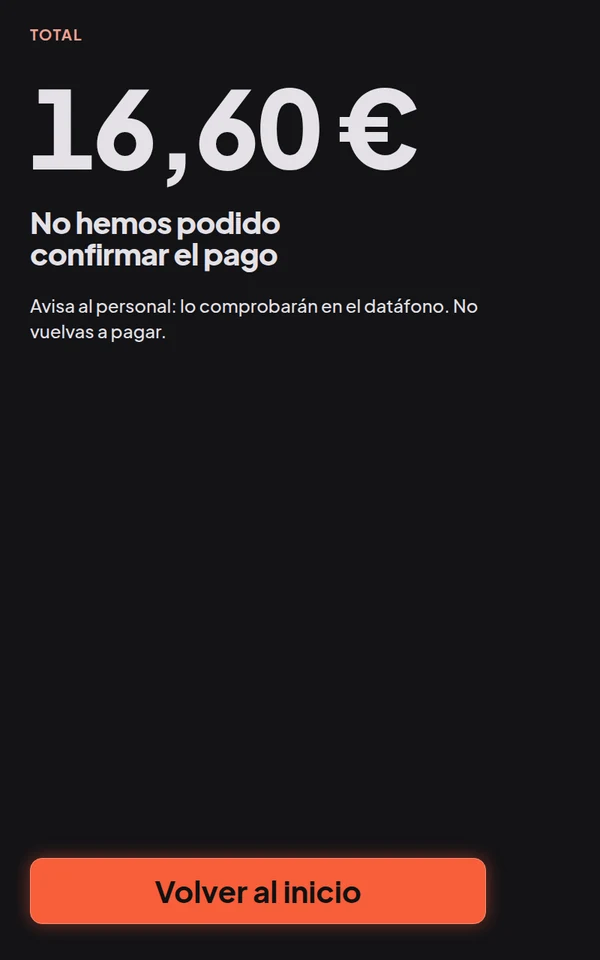 Pago con tarjeta en el datáfono del kiosko